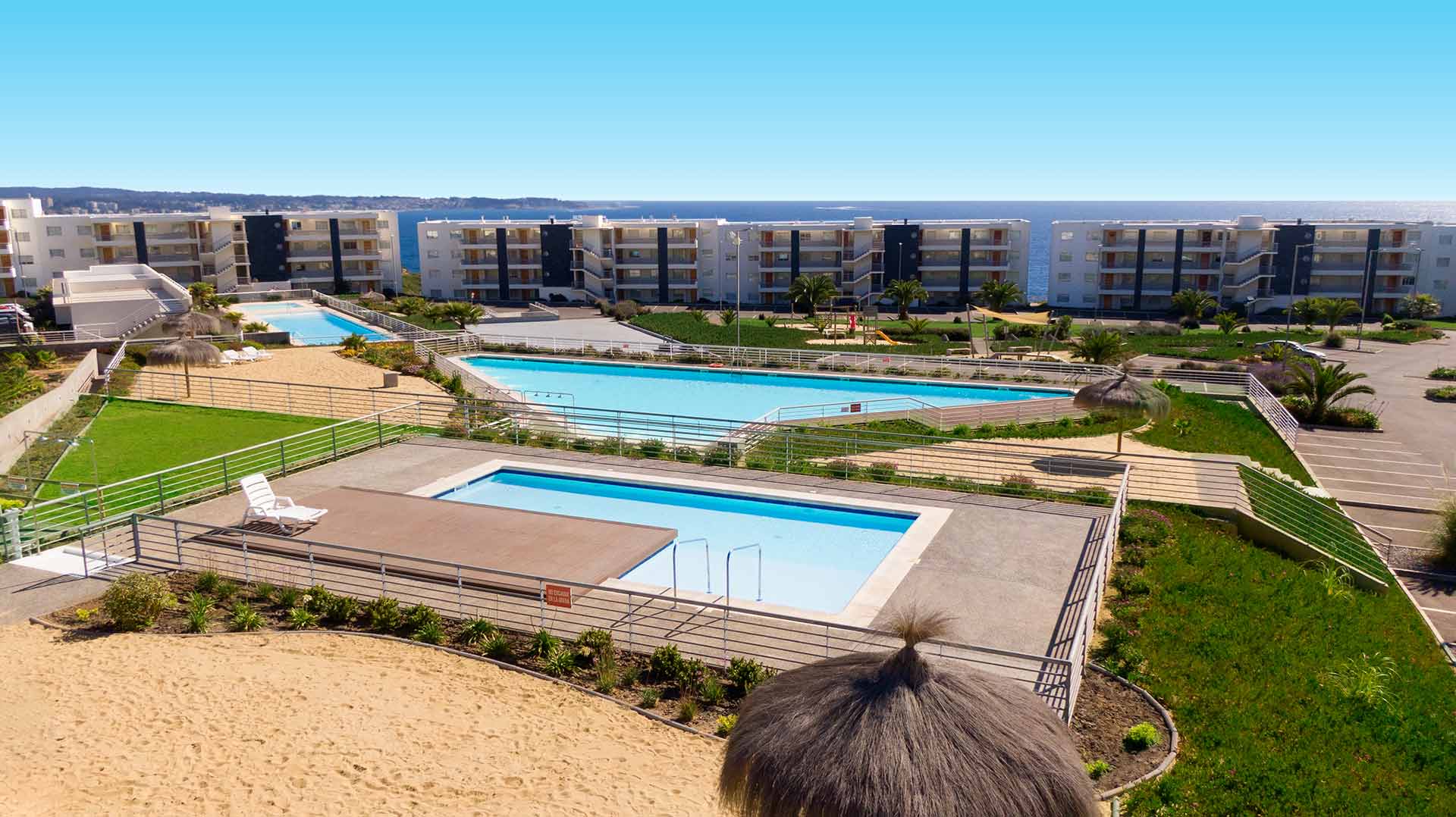 Espacios comunes en verano: vivir el departamento más allá del interior